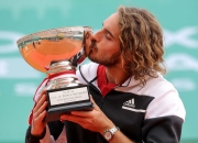 开云体育直播-美国网球队血洗西班牙网球队，西西帕斯三分雨点燃全场