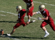 开云官方app入口-铁血与传承，巴斯托尼生死战封神，马竞哲学终结巴拉圭时代