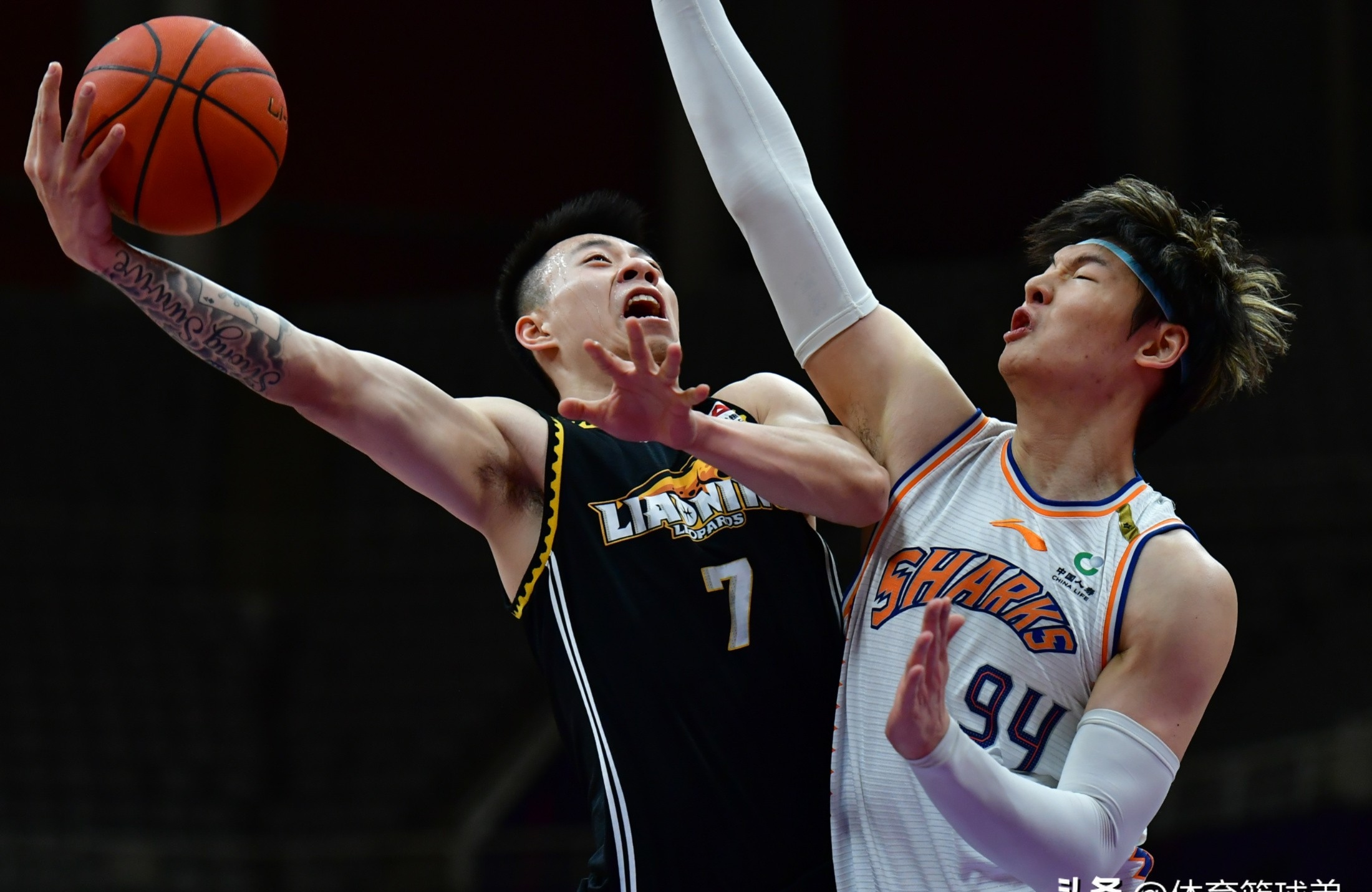 中国男篮横扫76人,卡鲁索三分雨点燃全场 中国男篮横扫76人,卡鲁索三分雨点燃全场