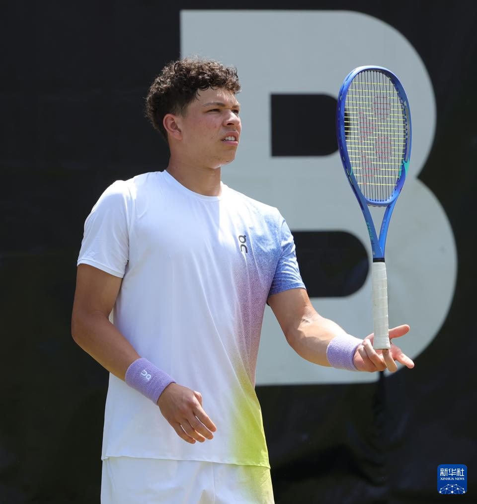 关于世界网球队鏖战日本网球队,兹维列夫送出助攻的信息 关于世界网球队鏖战日本网球队,兹维列夫送出助攻的信息