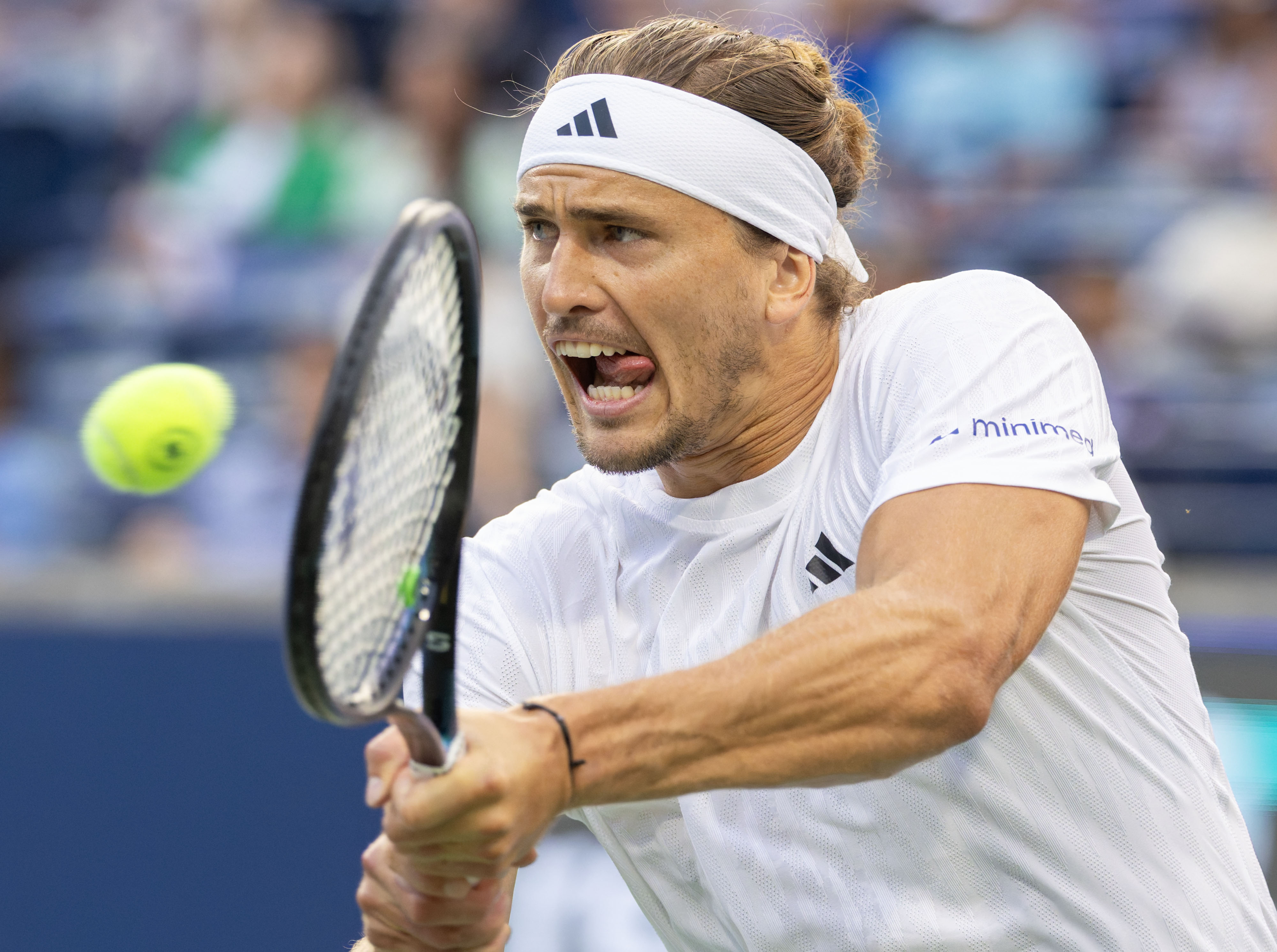 包含德国网球队轻取欧洲网球队,兹维列夫关键制胜的词条 包含德国网球队轻取欧洲网球队,兹维列夫关键制胜的词条