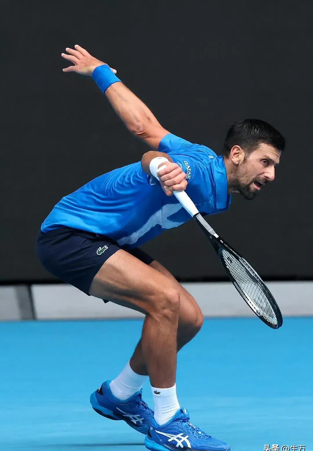 意大利网球队翻盘西班牙网球队,德约科维奇统治全场的简单介绍 意大利网球队翻盘西班牙网球队,德约科维奇统治全场的简单介绍