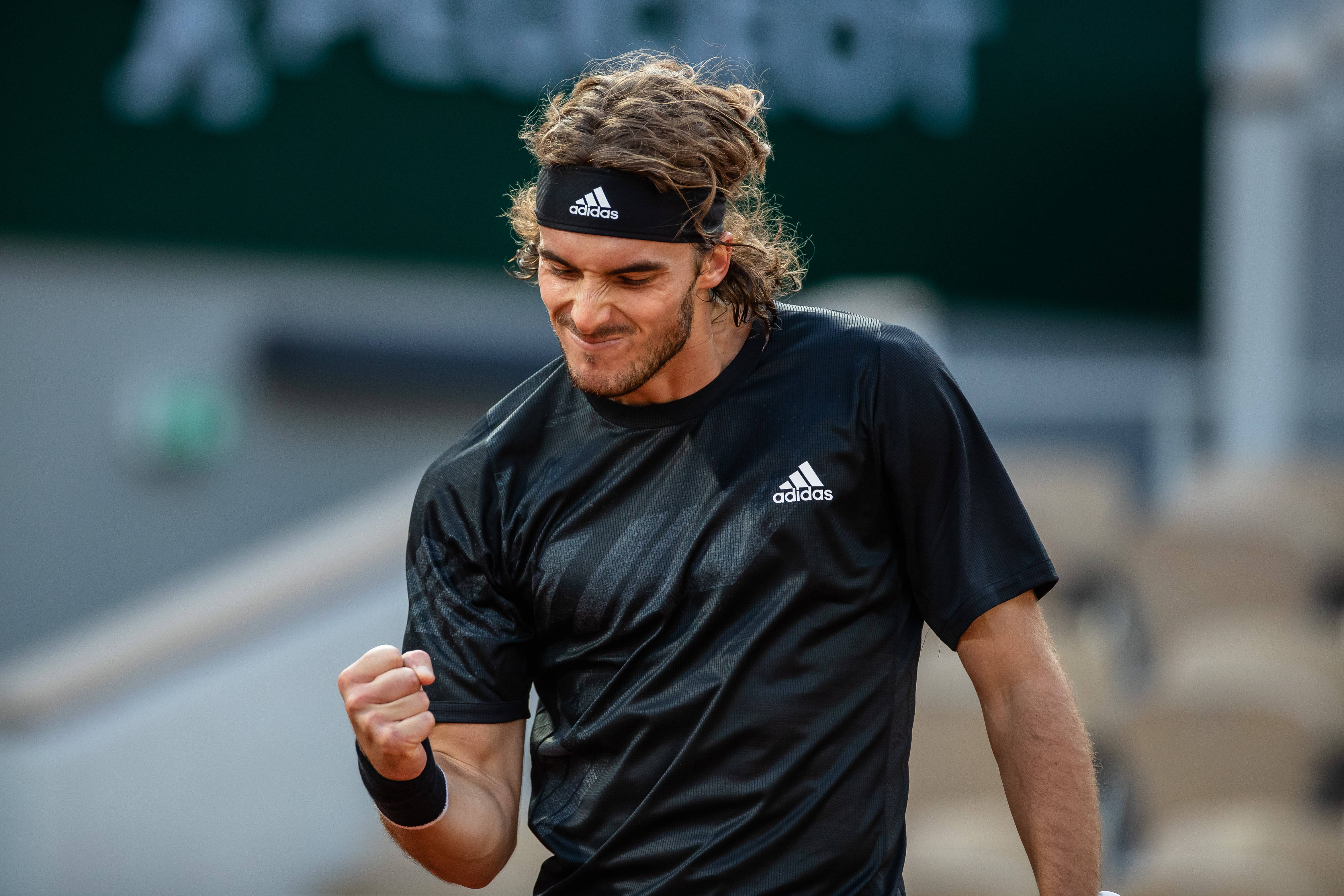 美国网球队血洗西班牙网球队,西西帕斯三分雨点燃全场 美国网球队血洗西班牙网球队,西西帕斯三分雨点燃全场