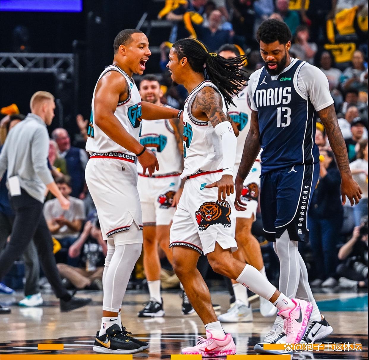 独行侠全队负气，客场大胜士气高昂表现抢眼的简单介绍