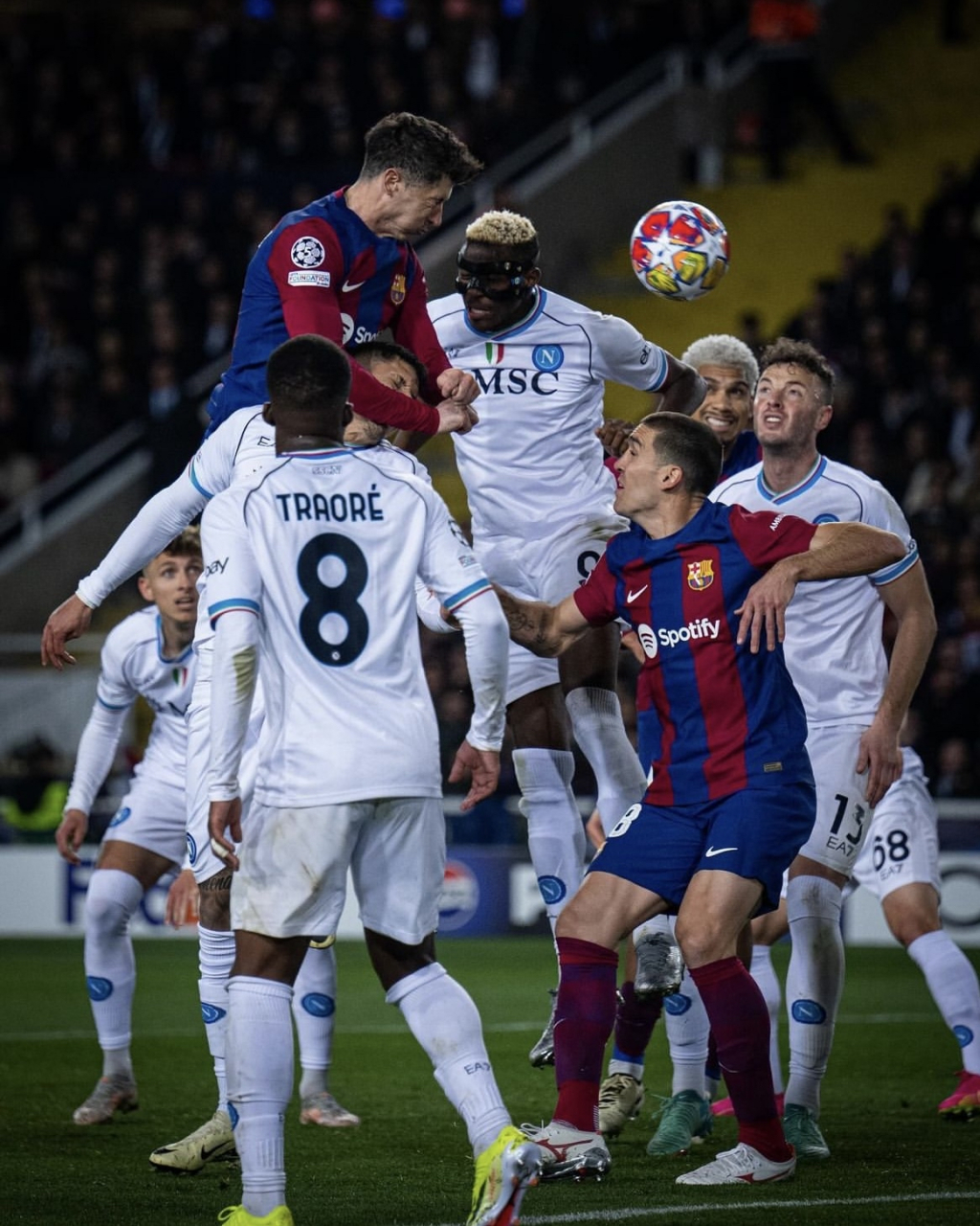 包含巴塞罗那惊险获胜,成功晋级八强的词条 包含巴塞罗那惊险获胜,成功晋级八强的词条