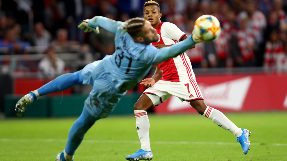 班尼罗夫前缘助攻,展现欧冠四强实力的简单介绍 班尼罗夫前缘助攻,展现欧冠四强实力的简单介绍