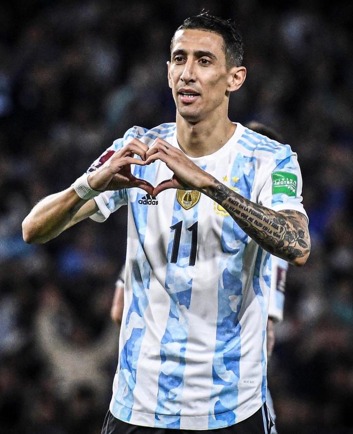 包含波兰险胜英格兰,迪马利亚惊艳世界的词条 包含波兰险胜英格兰,迪马利亚惊艳世界的词条